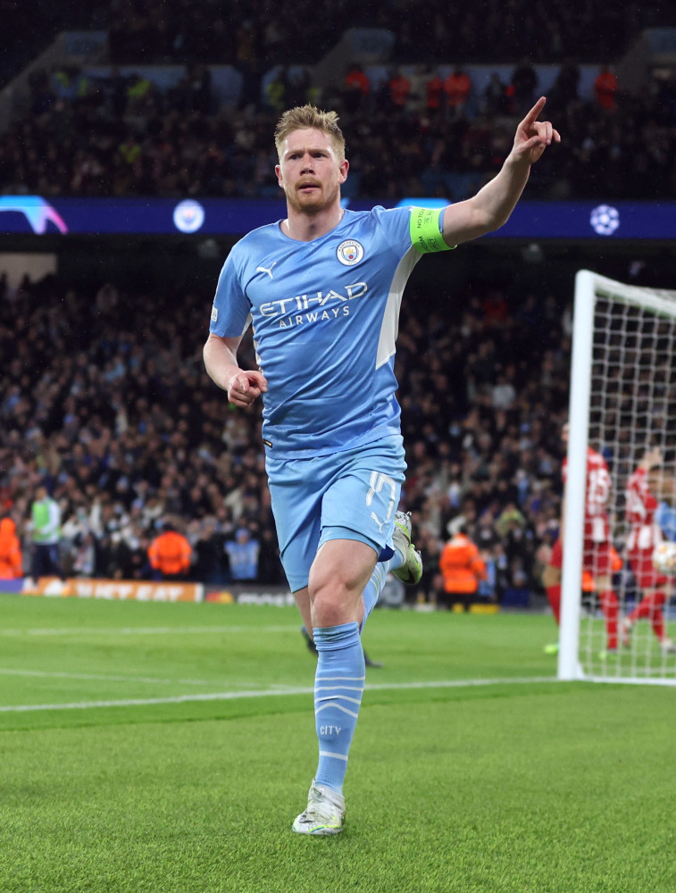 “莎头”横扫日本新锐挺进决赛 将与世界第二争冠（莎头组合横扫日本新锐闯入决赛 将对阵世界第二冲击冠军）