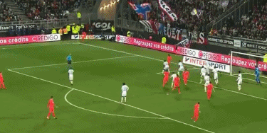 美高梅中国2025年餐饮业务收入占比升至25%