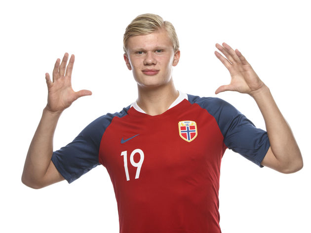 埃贝尔：拜仁已和卡尔续约至29年，他的盘带让我想起梅西（埃贝尔：卡尔与拜仁续约至2029年，他的过人让我想起梅西）