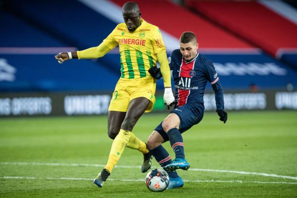 科莫0-0卡利亚里，平分秋色（科莫与卡利亚里握手言和，0-0收场）