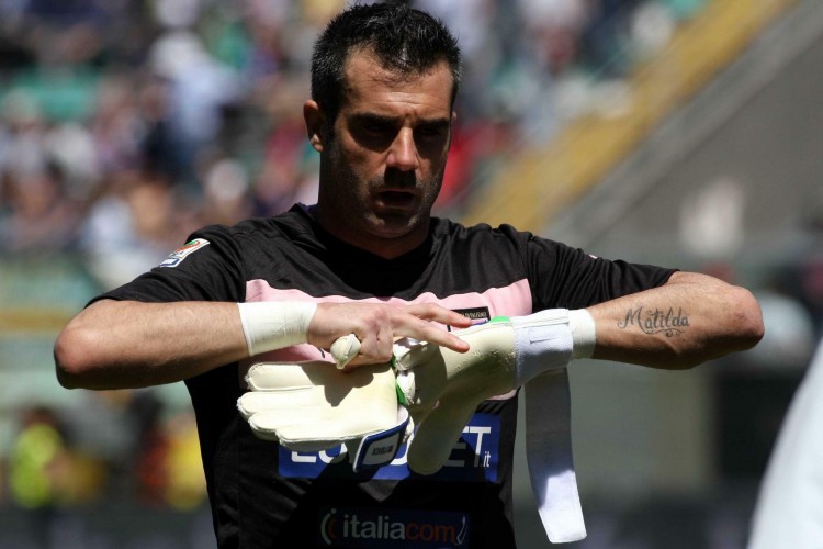 皇马全队身价12.3亿欧元领跑西甲 巴萨次席（西甲身价榜：皇马全队12.3亿欧元居首，巴萨位列第二）