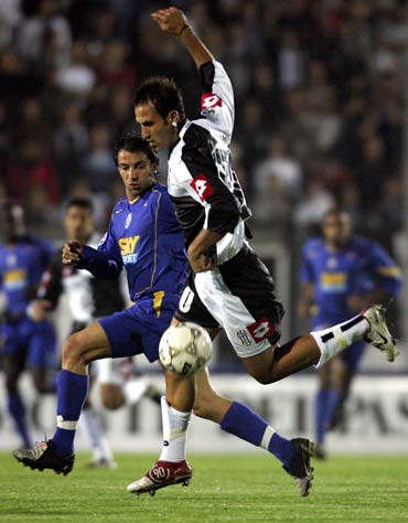 这皇马打得过 水晶宫和曼联吗？？？有疑问 ​（皇马能否战胜水晶宫与曼联？）