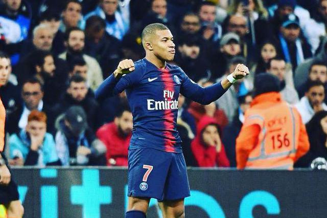 雷迪克：里夫斯正在联盟确立自己的定位，不会因东契奇而发生动摇（雷迪克：里夫斯已在联盟站稳脚跟，面对东契奇也不会被撼动）