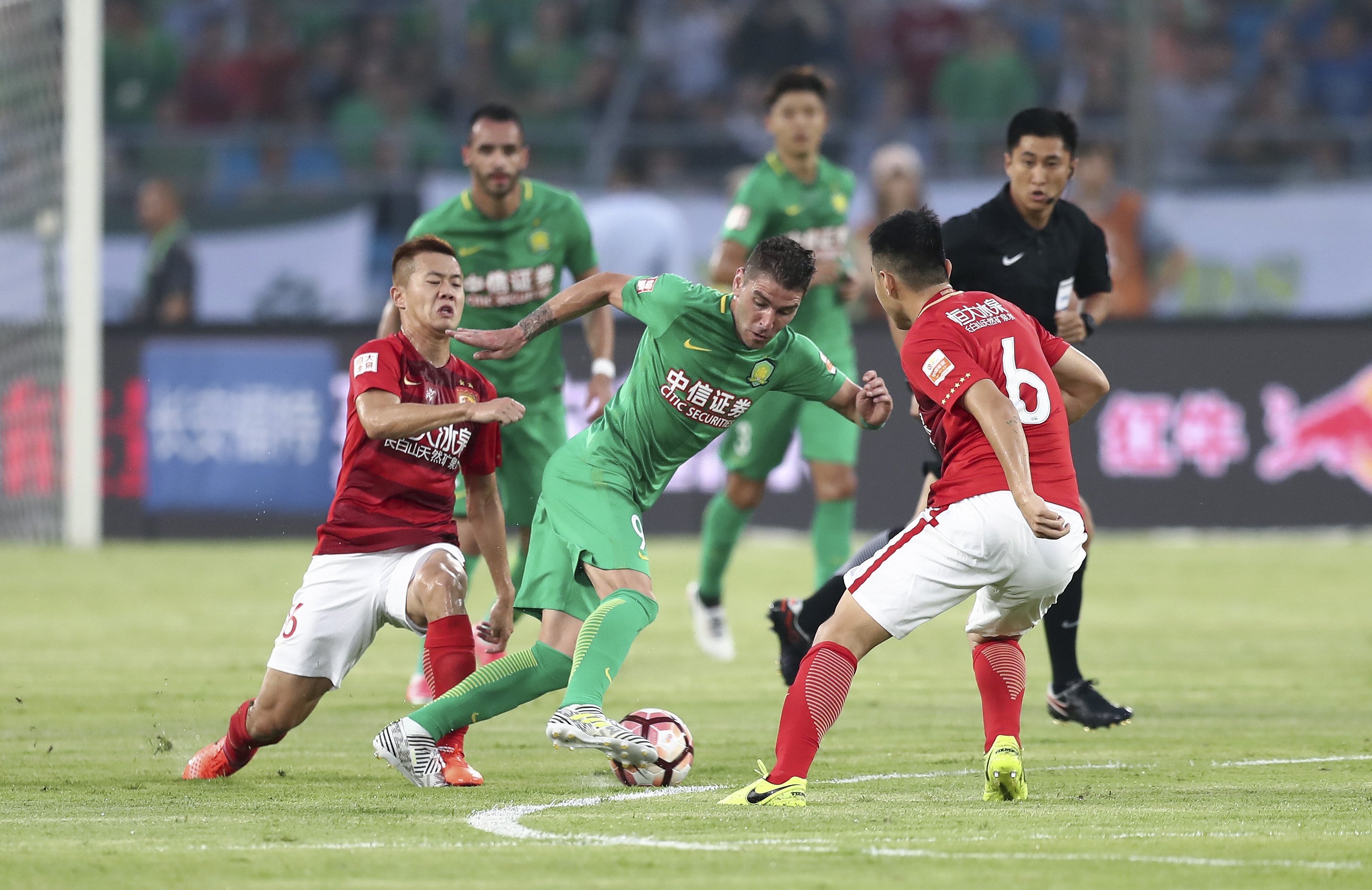 萨里：我们赢米兰是合理的；因西涅就像我儿子，俱乐部会决定（萨里：击败米兰合情合理；因西涅如我儿子，去留由俱乐部定夺）